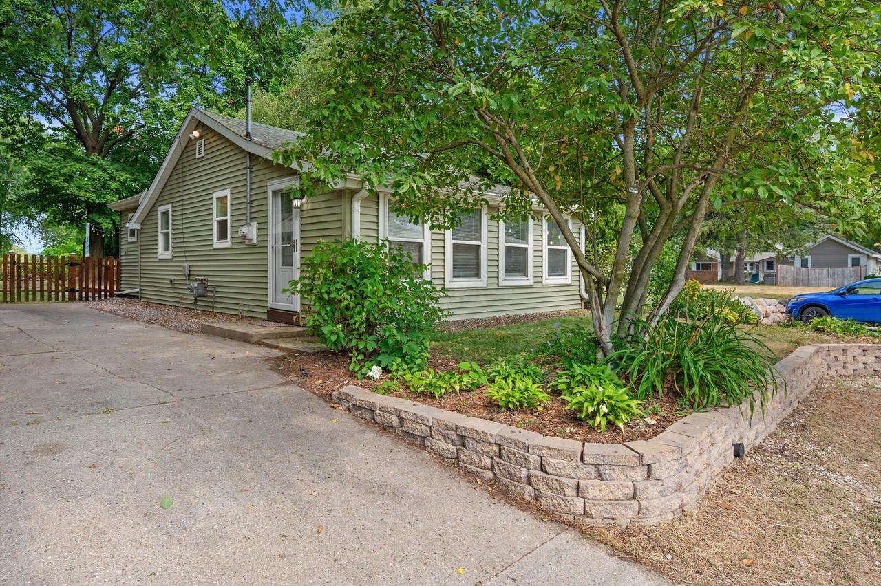 W342N4861 W Lindy LANE