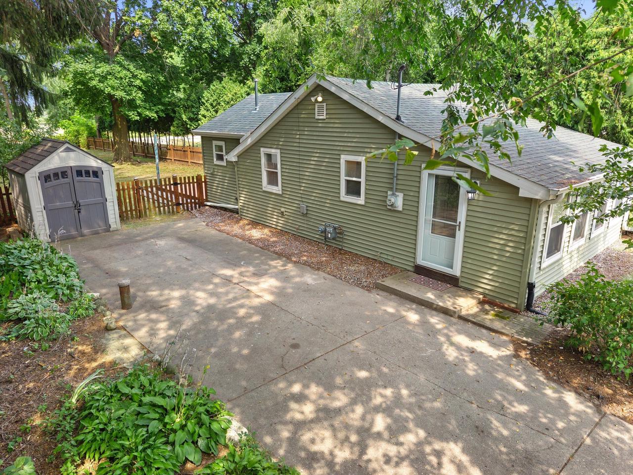 W342N4861 W Lindy LANE
