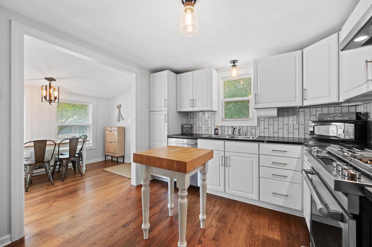 W342N4861 W Lindy LANE