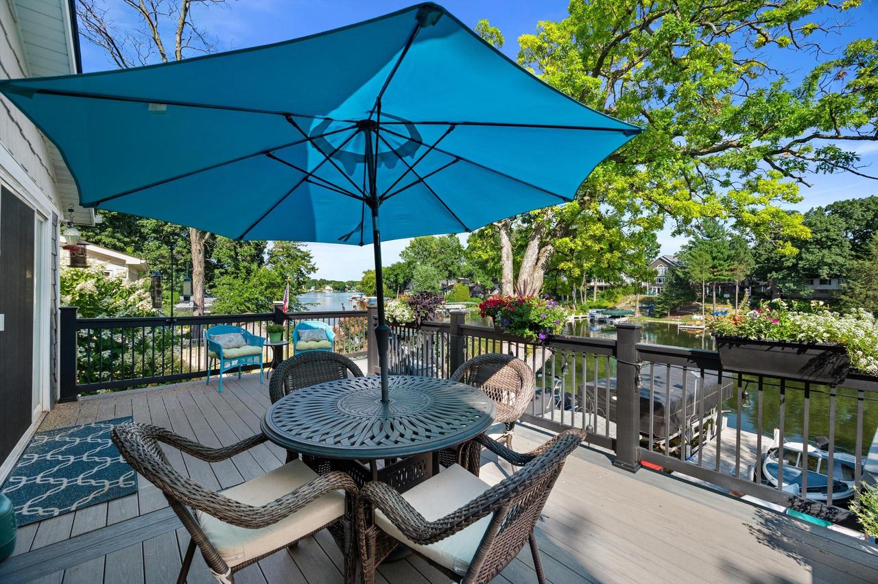 W352N5282 Lake DRIVE