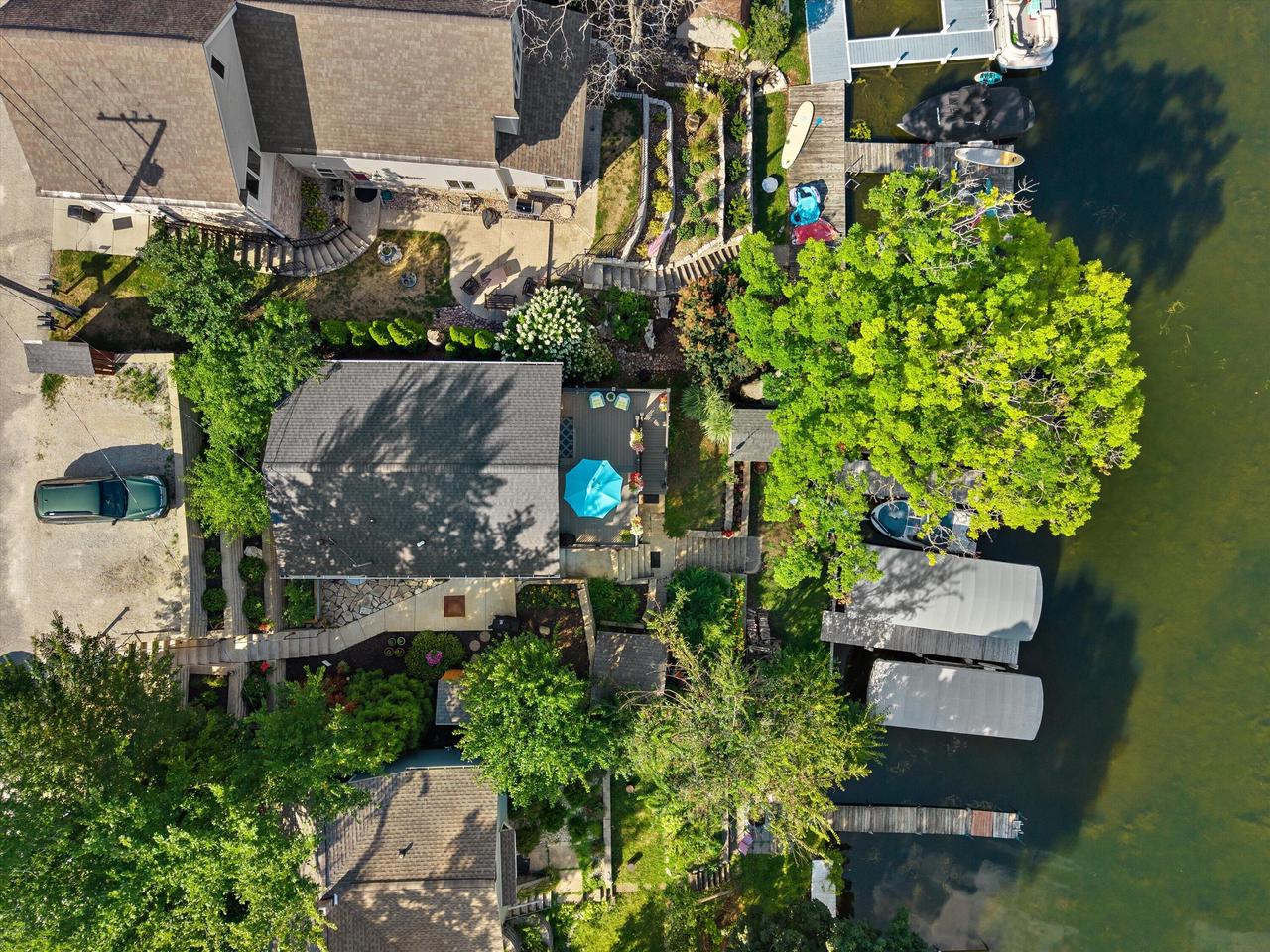 W352N5282 Lake DRIVE