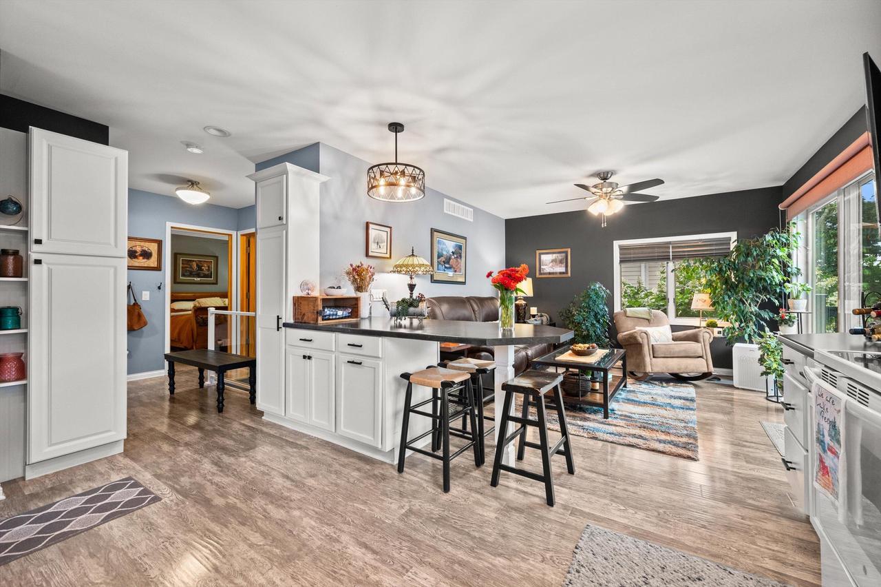 W352N5282 Lake DRIVE