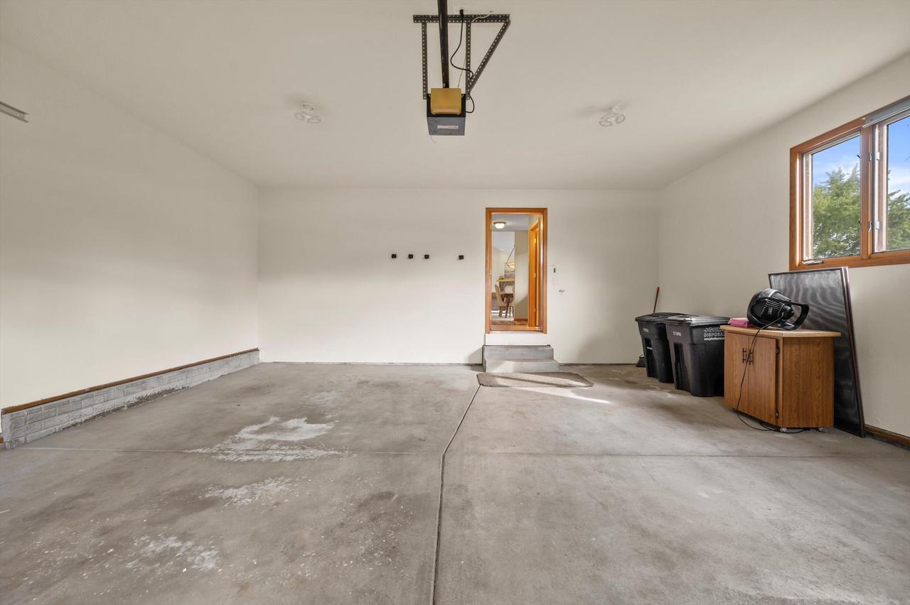 W240N2377 Range Line COURT B