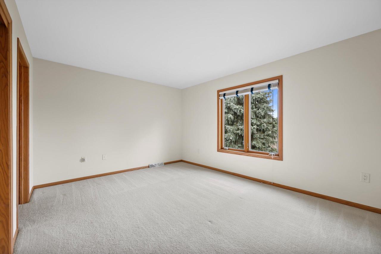 W240N2377 Range Line COURT B