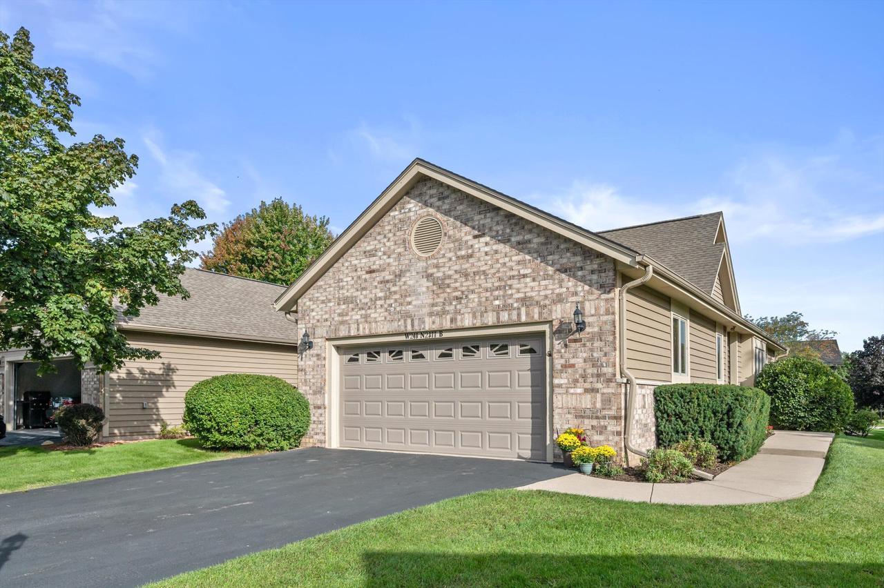 W240N2377 Range Line COURT B