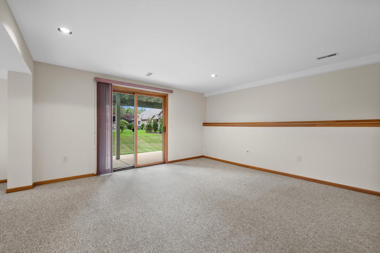 W240N2377 Range Line COURT B