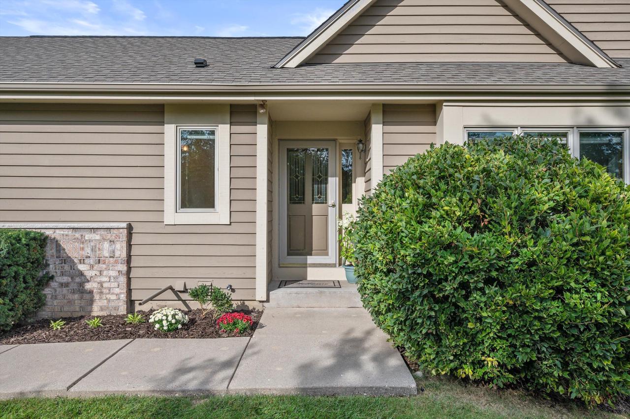 W240N2377 Range Line COURT B