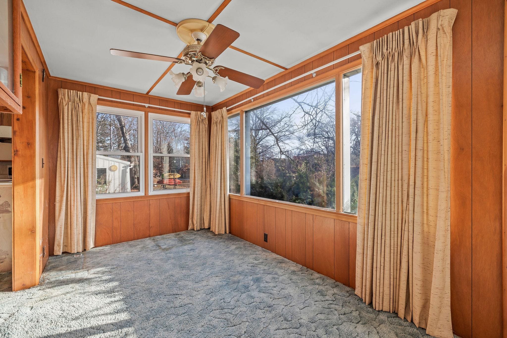 6717 Riverside Drive