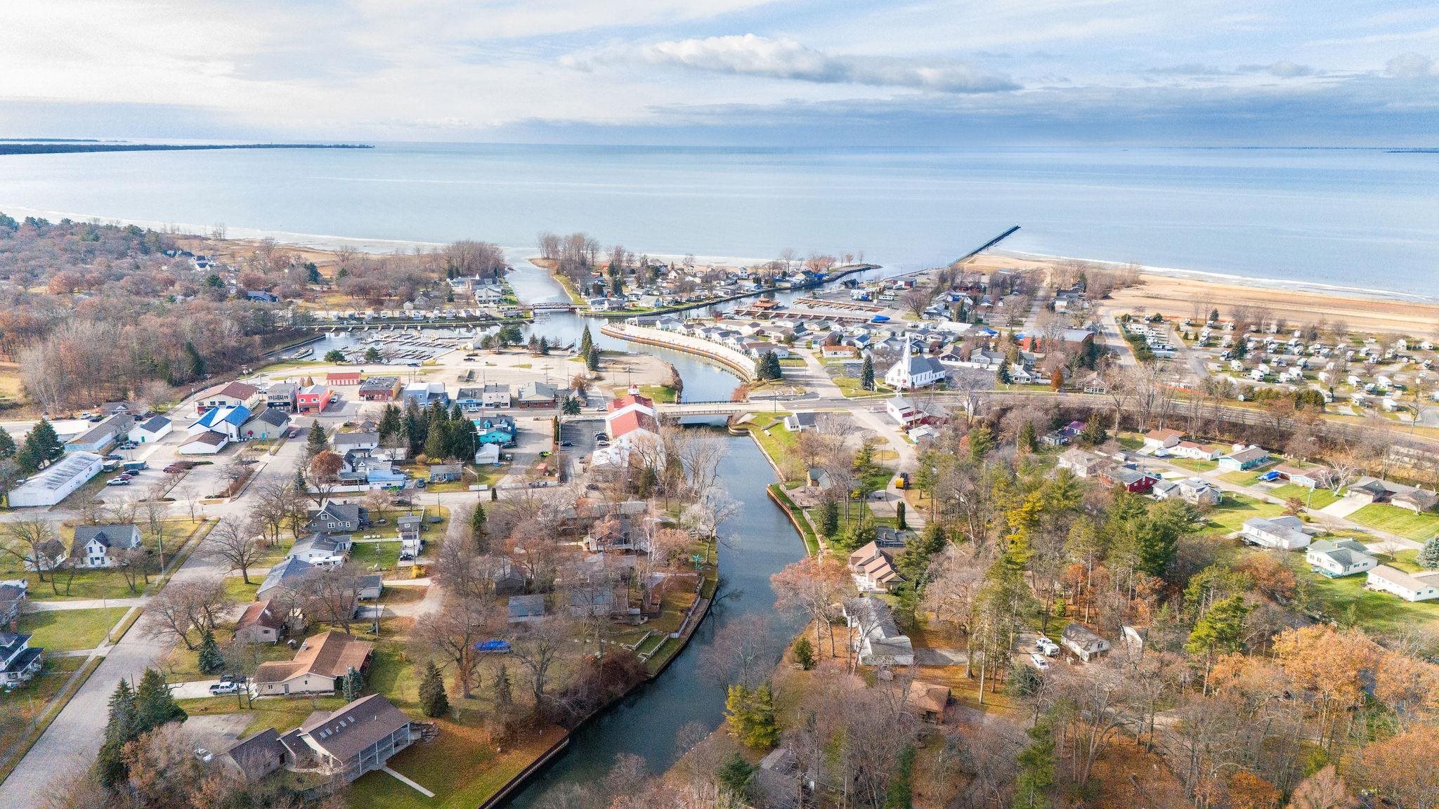 6717 Riverside Drive