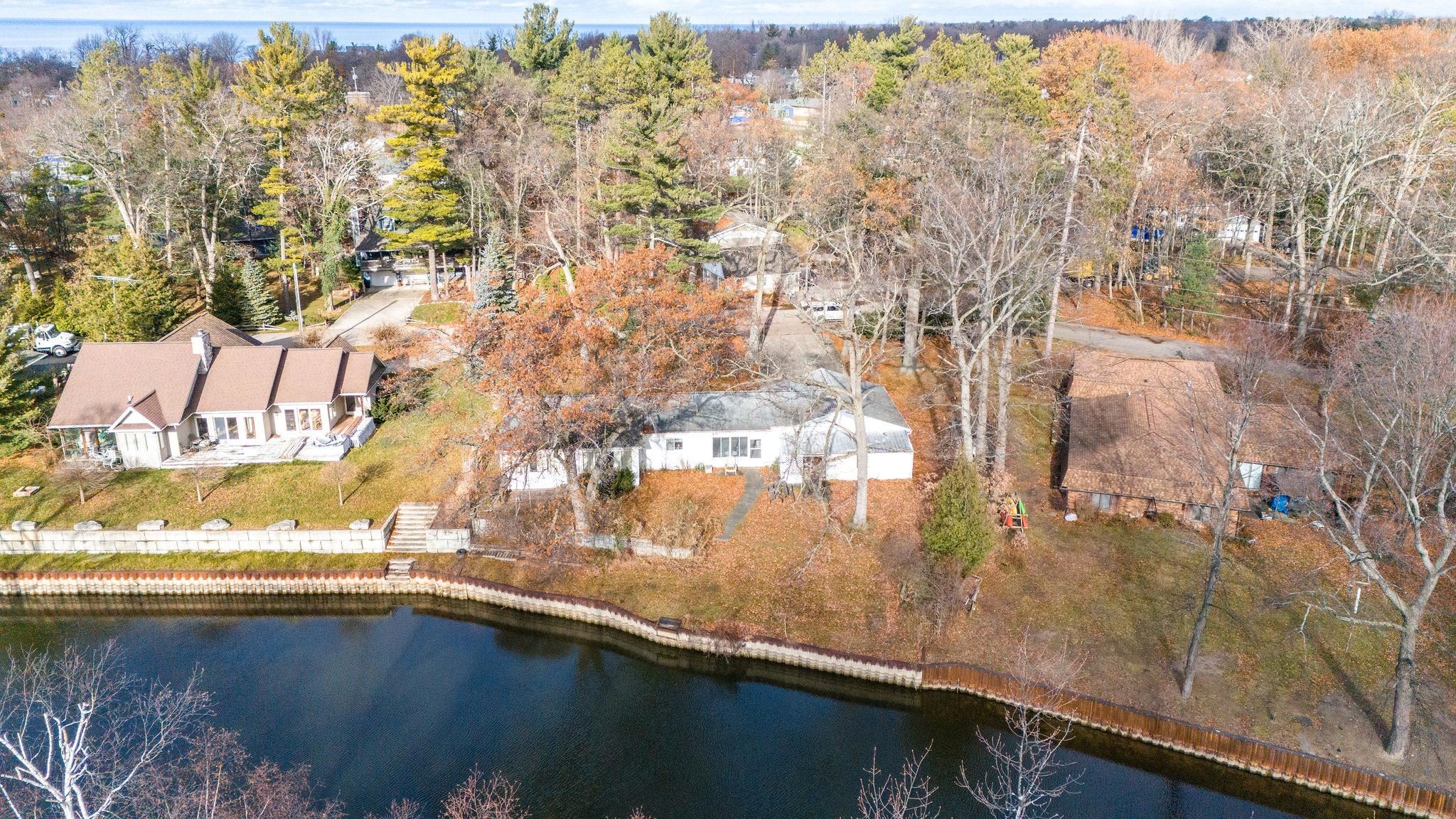 6717 Riverside Drive