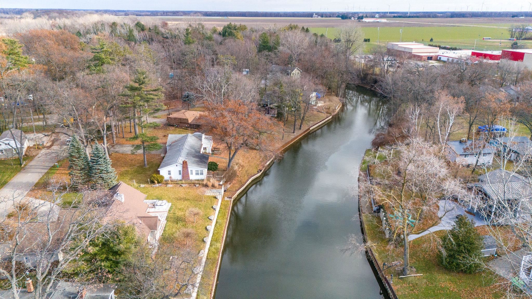 6717 Riverside Drive