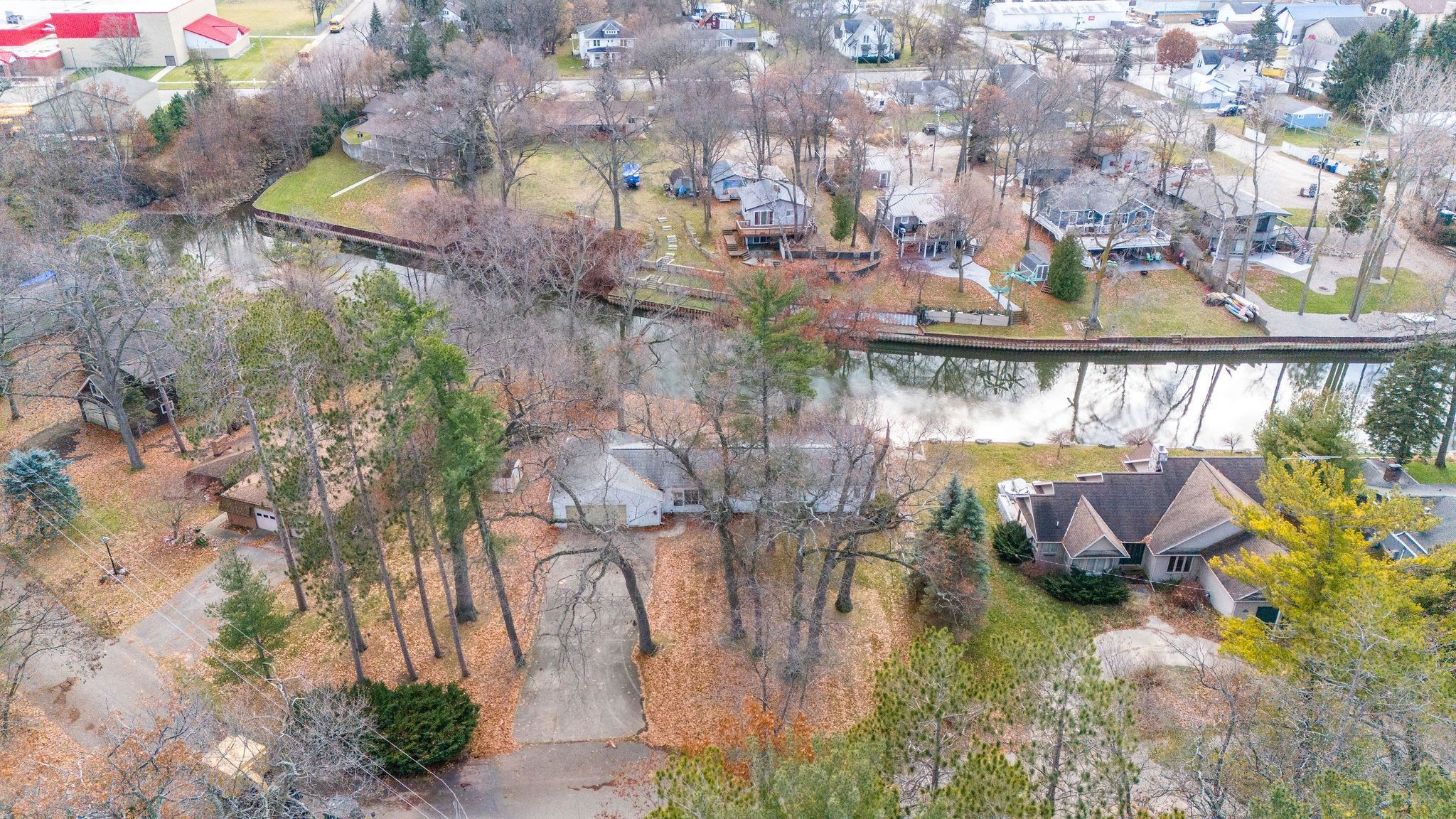 6717 Riverside Drive