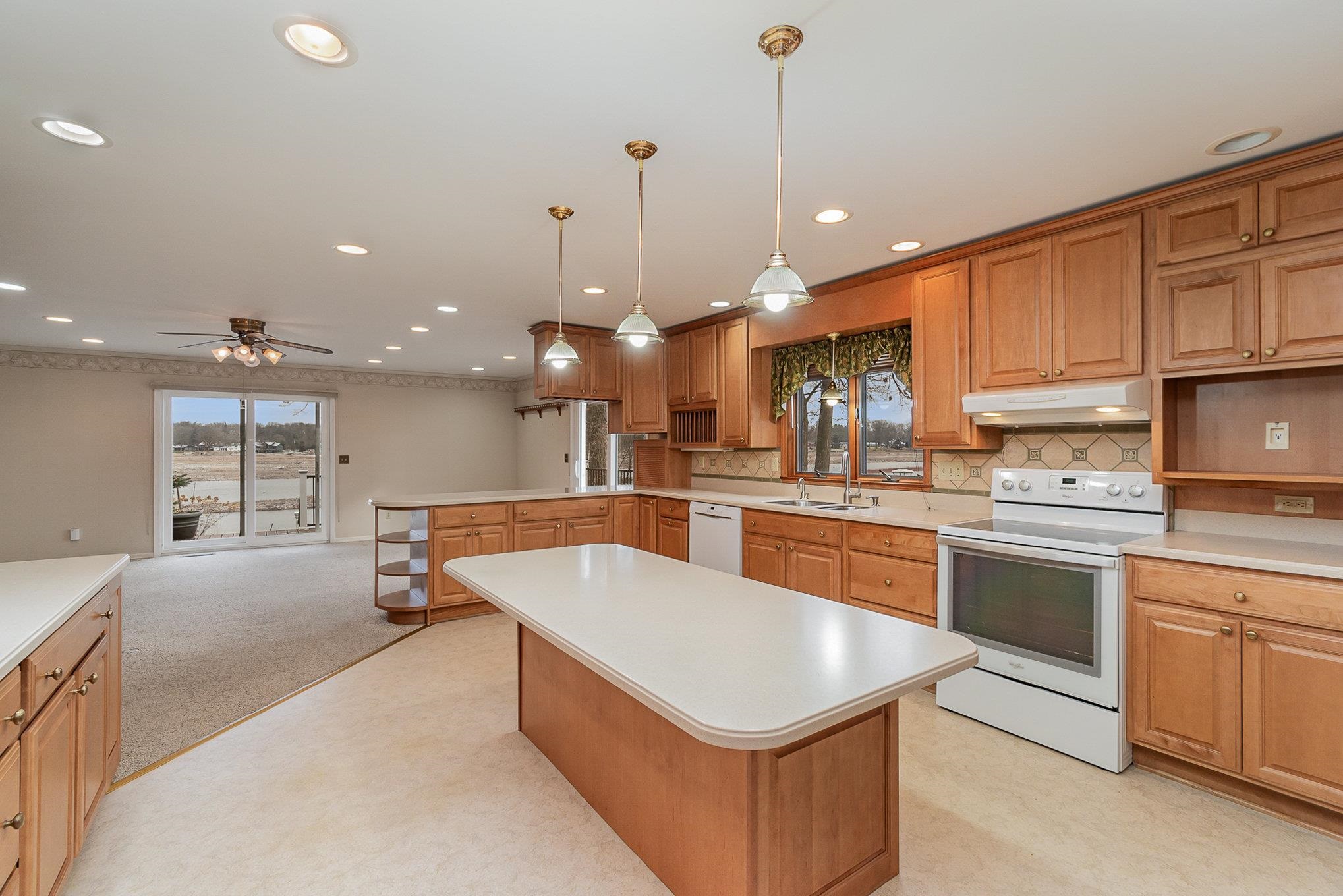 2414 N Peterson Drive