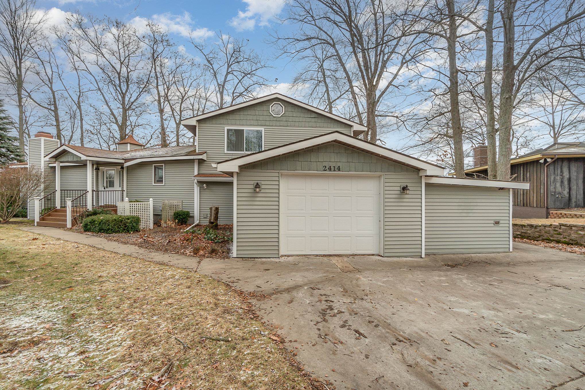 2414 N Peterson Drive