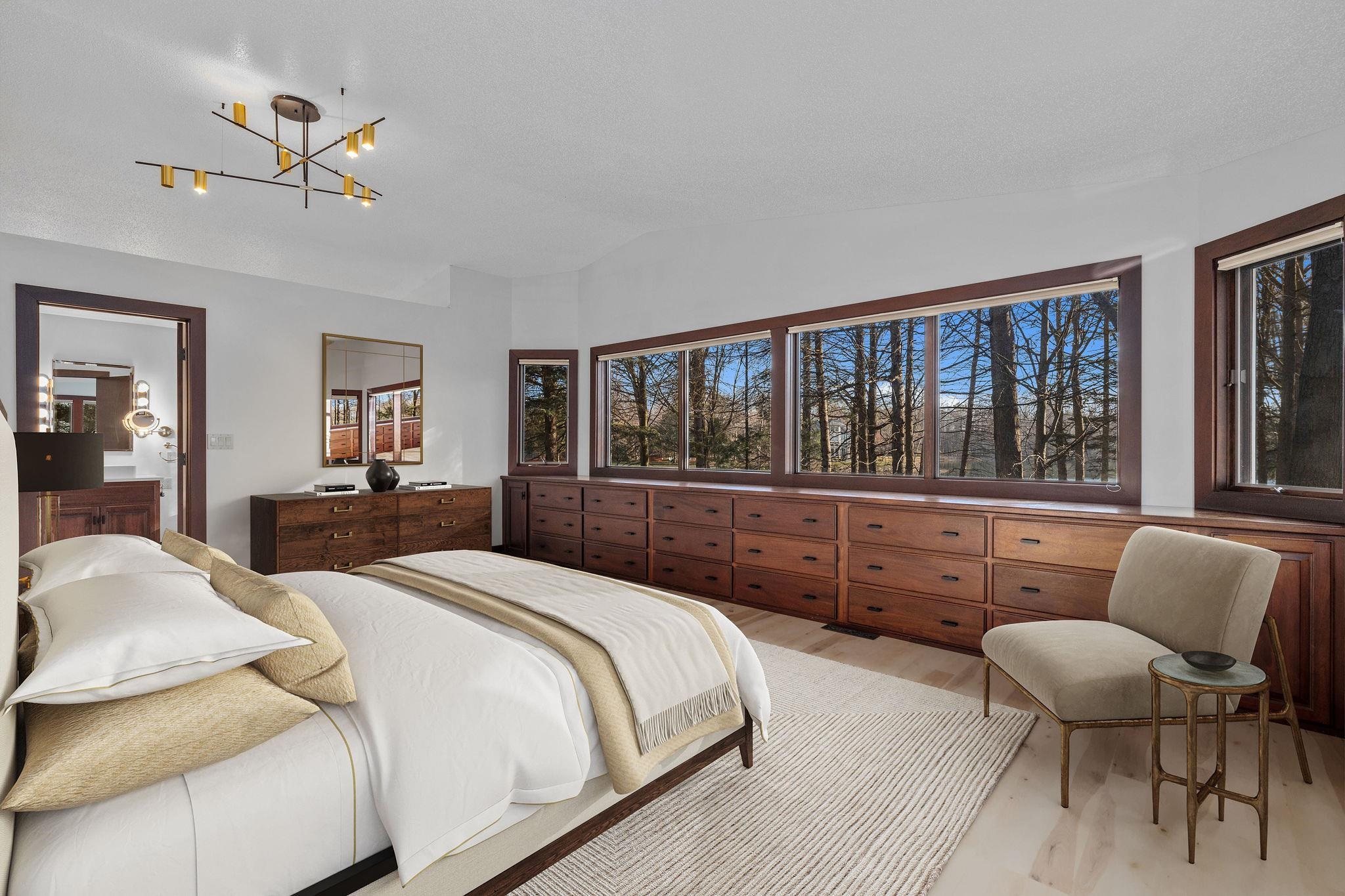 3848 E Southgate Drive