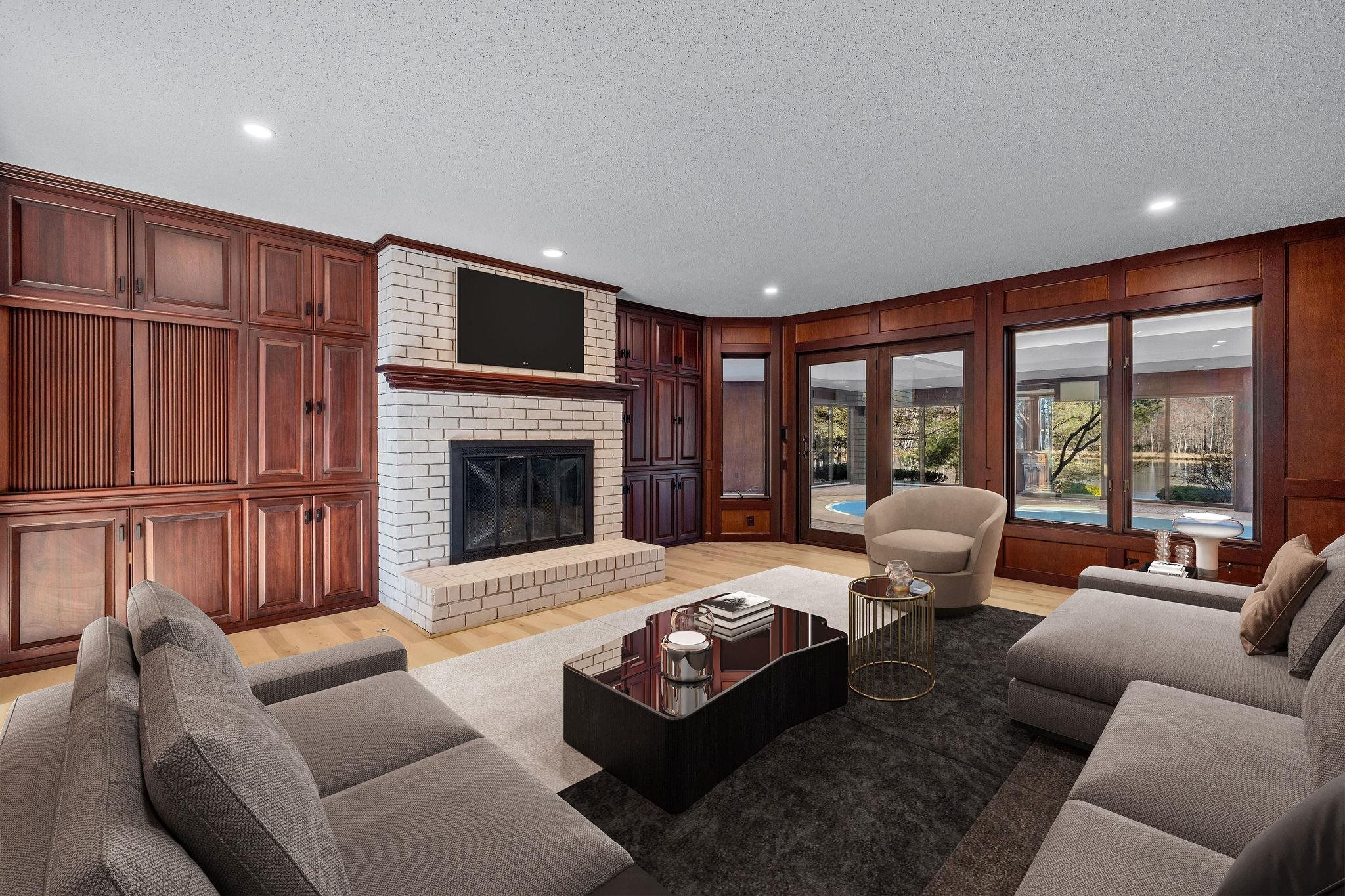 3848 E Southgate Drive