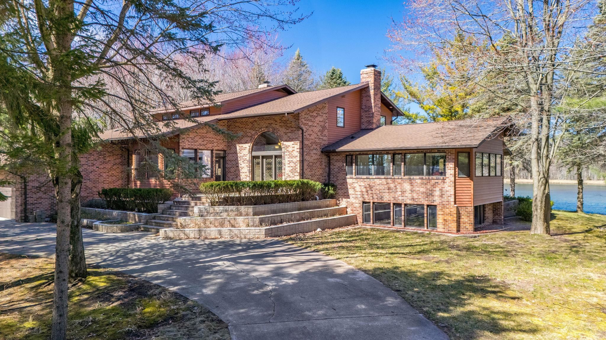 3848 E Southgate Drive