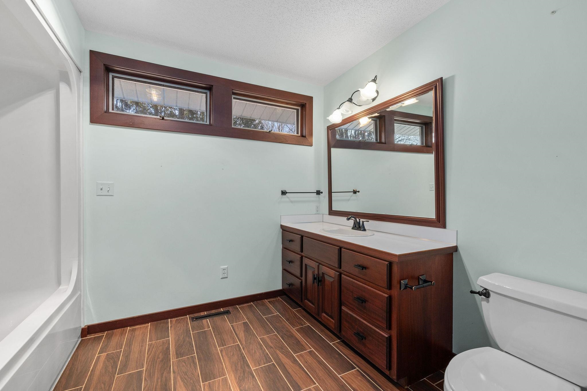 3848 E Southgate Drive