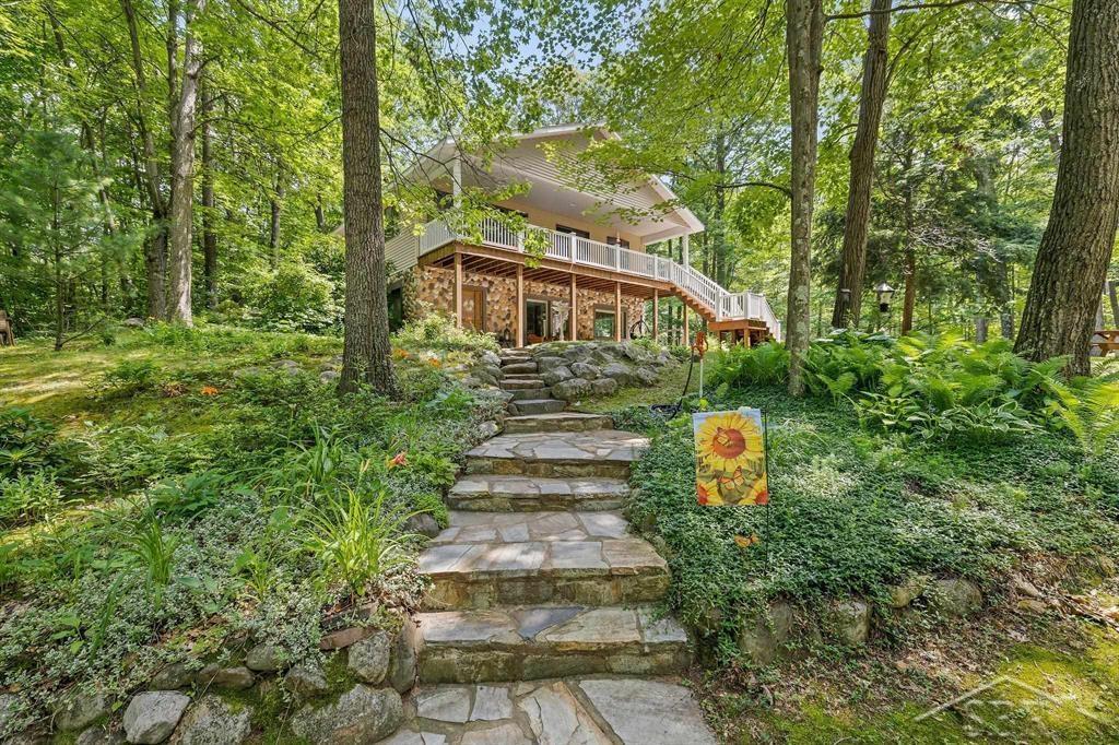 10801 N Pine Grove Road