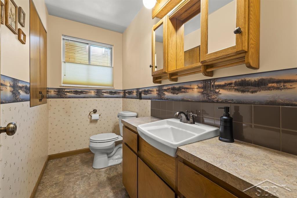1114 Eddie Drive