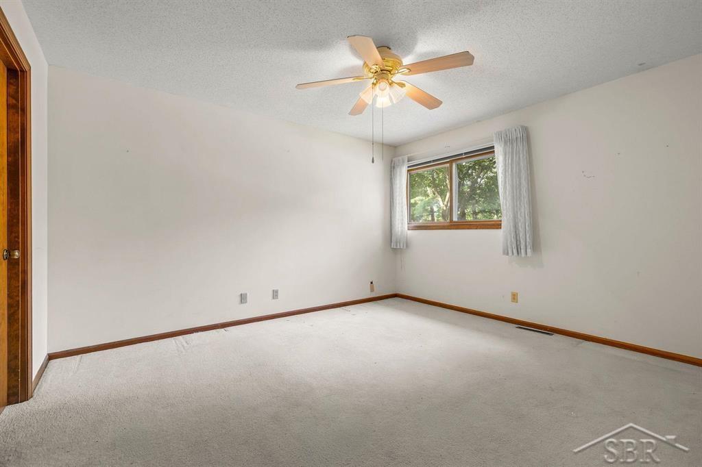 4927 Grandview Circle