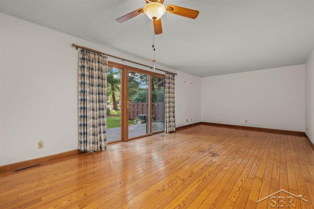 4927 Grandview Circle