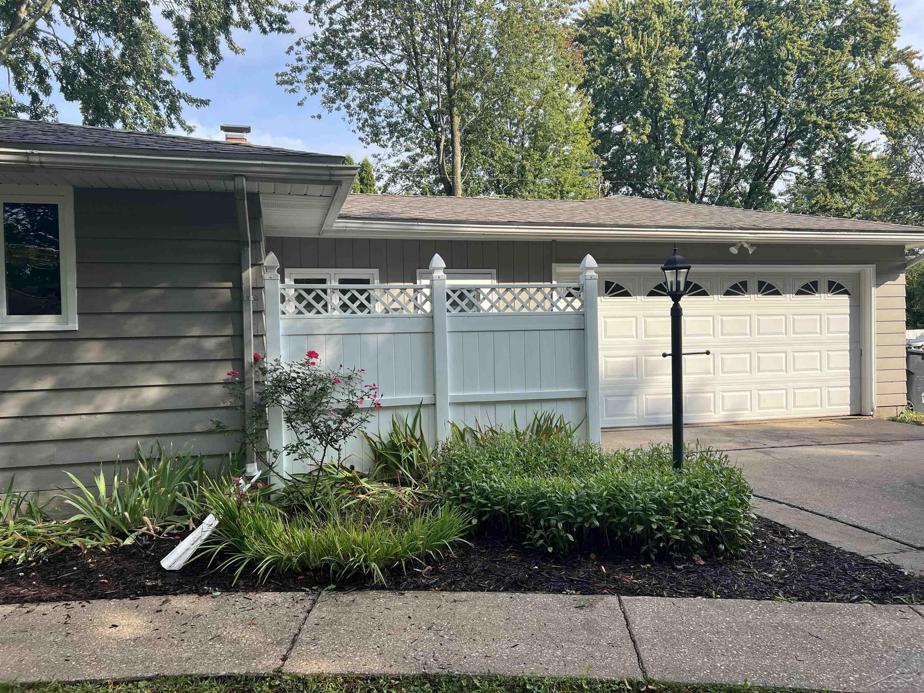 814 Hampden Court