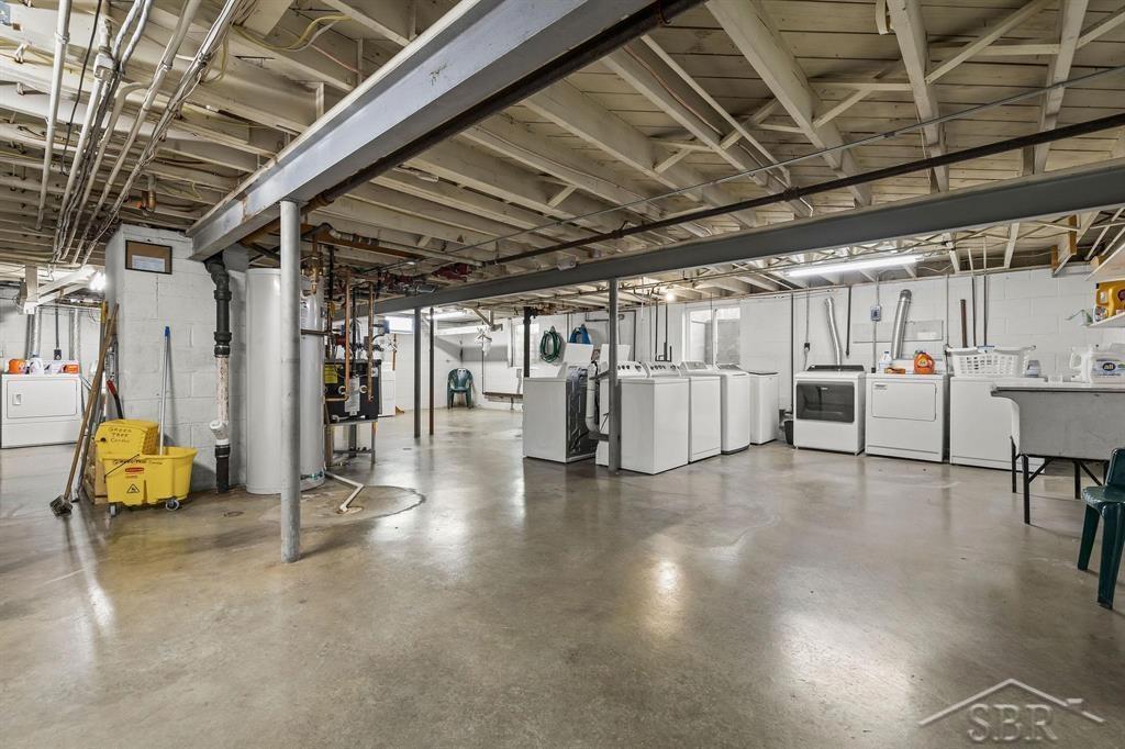 2405 Damman Apt. 201 Drive # 201