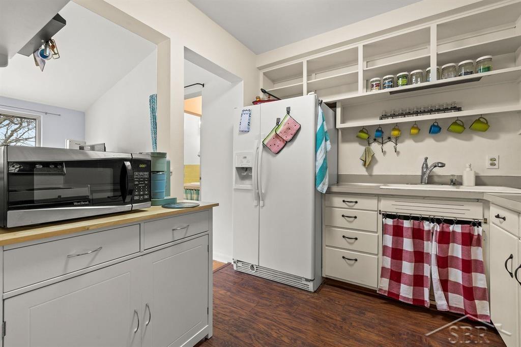 2405 Damman Apt. 201 Drive # 201