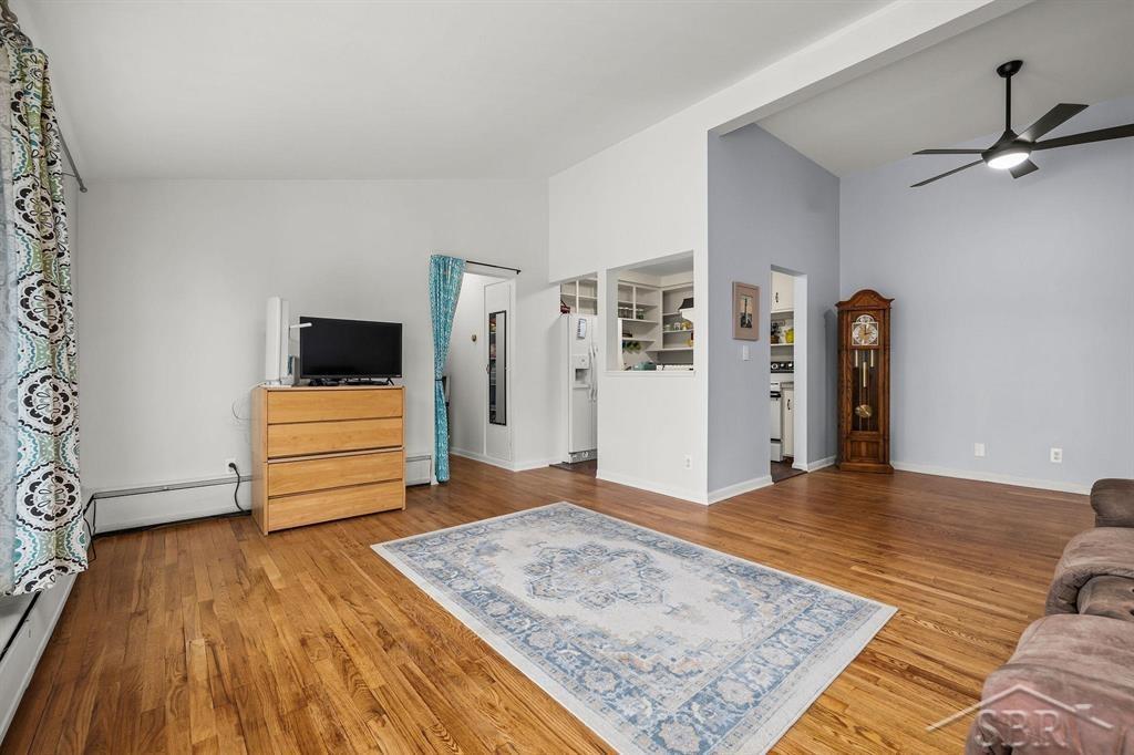 2405 Damman Apt. 201 Drive # 201