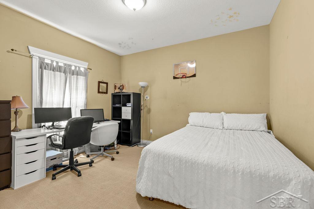2961 Laurel Park