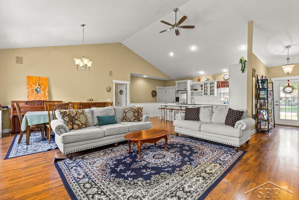 2961 Laurel Park
