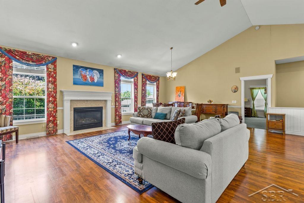 2961 Laurel Park