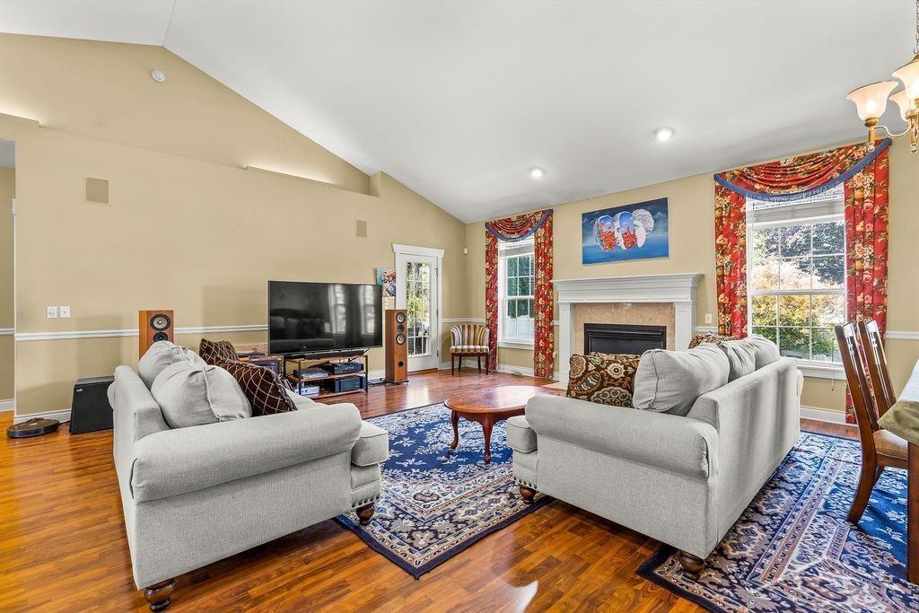 2961 Laurel Park