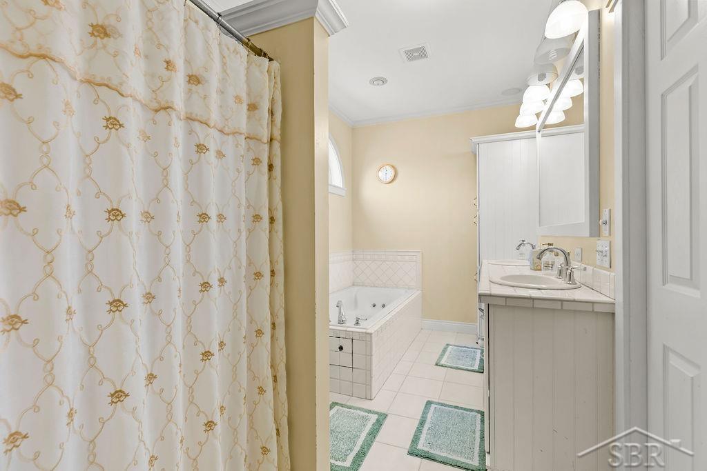 2961 Laurel Park