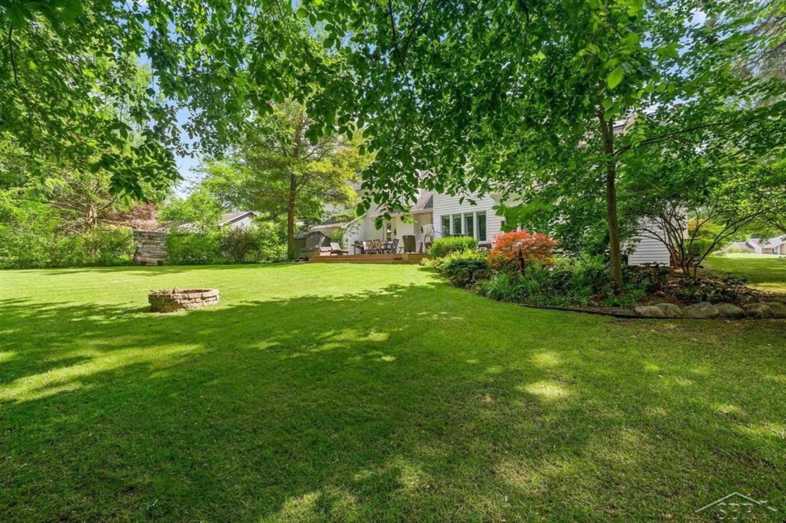 5004 Warblers Way