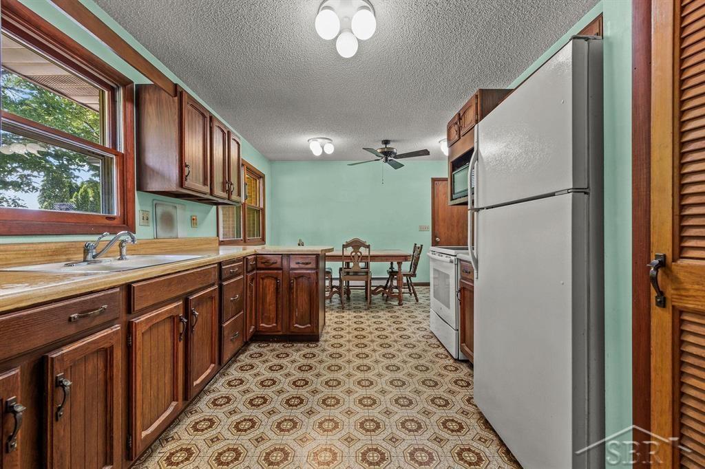 3314 N Genrich Drive