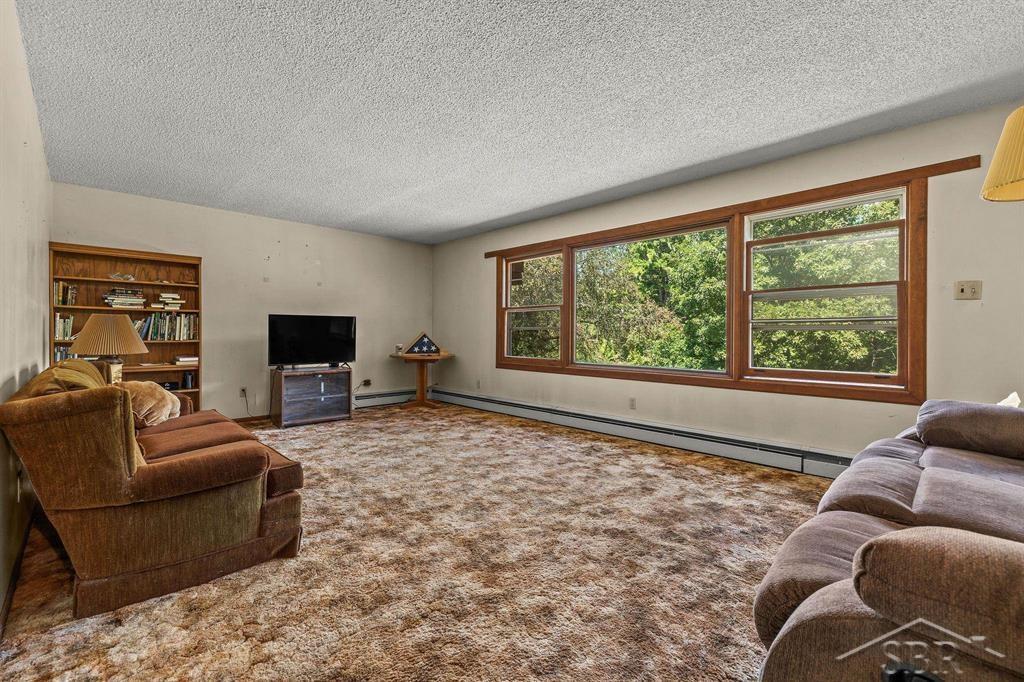 3314 N Genrich Drive