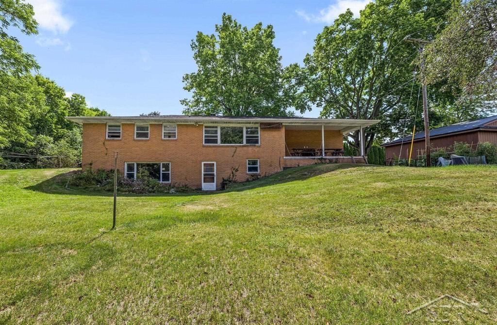 3314 N Genrich Drive