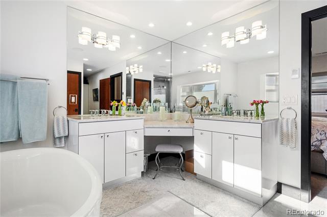 322 Steele Street