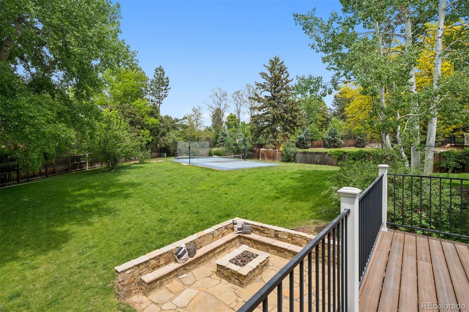 5653 E Southmoor Circle