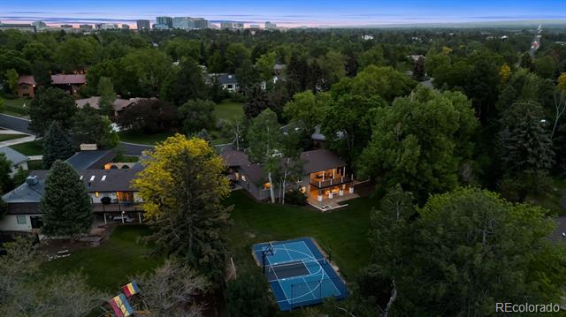 5653 E Southmoor Circle