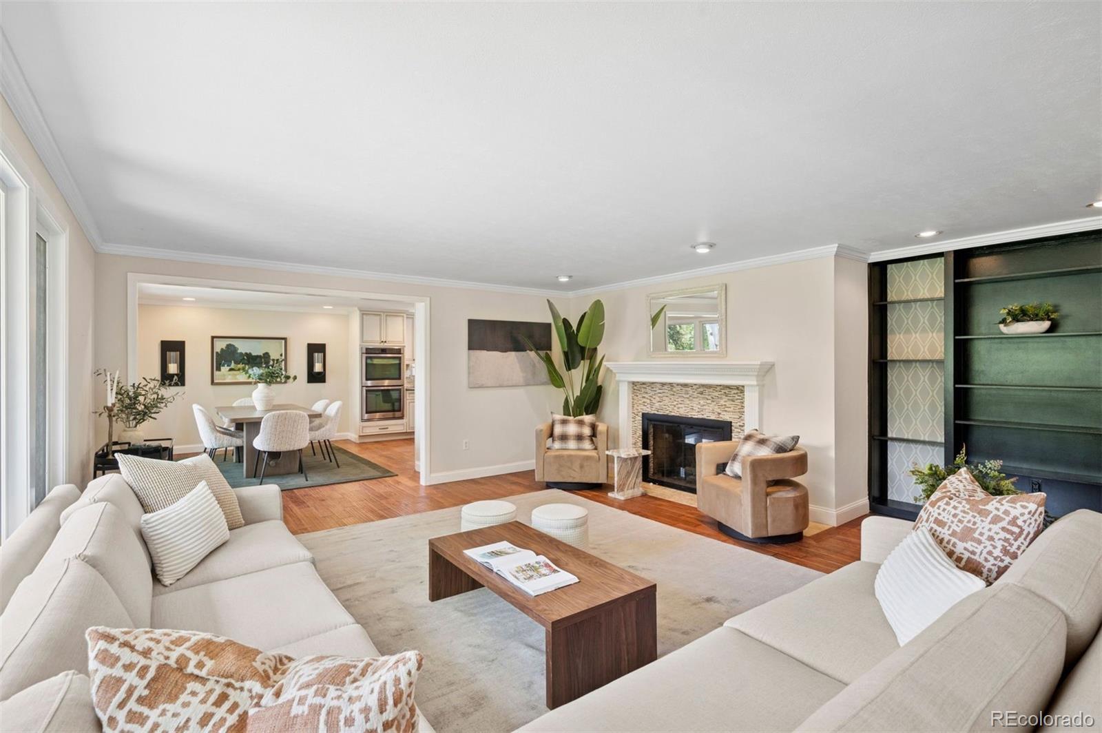 5653 E Southmoor Circle