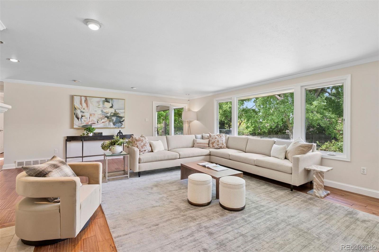 5653 E Southmoor Circle