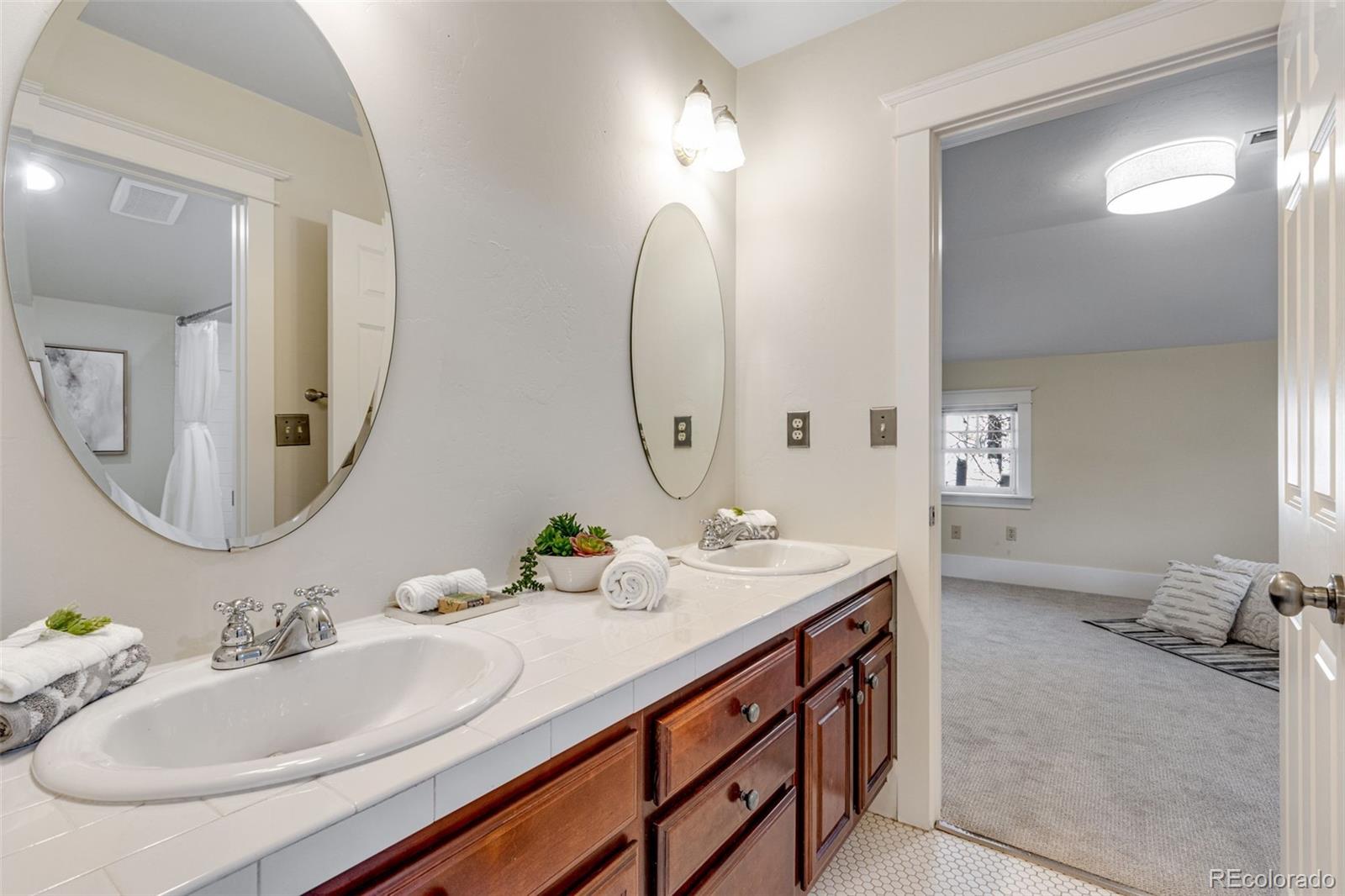 707 S Fillmore Street