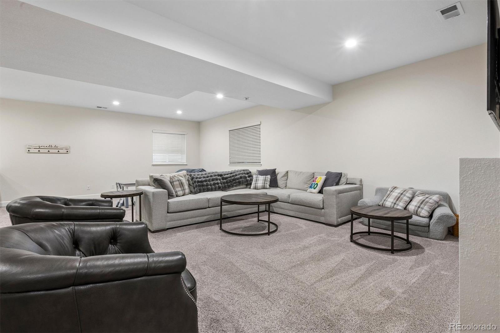 7438 S Pennsylvania Street