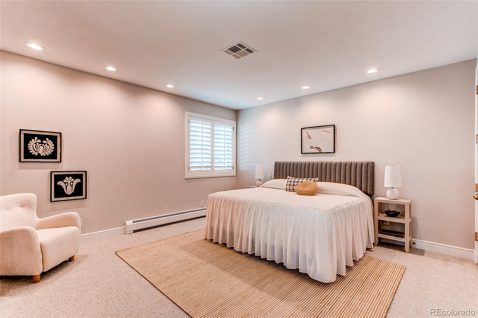 400 S Steele Street Unit: 16