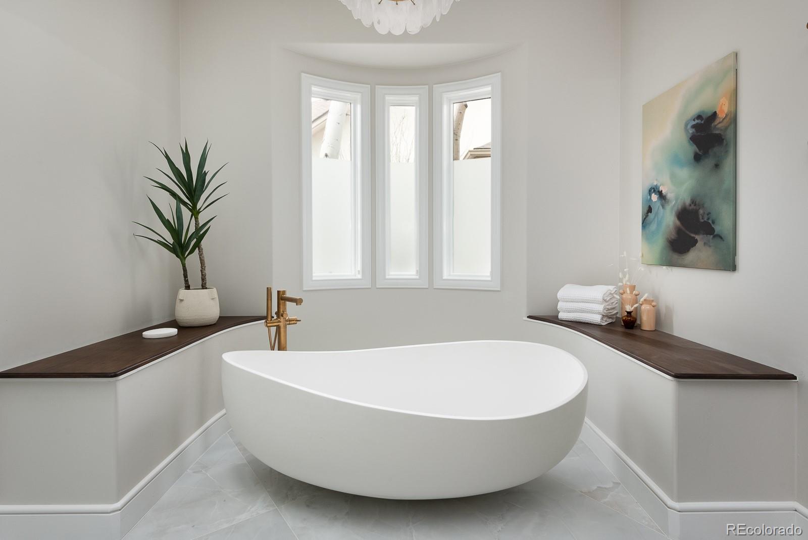 400 S Steele Street Unit: 16