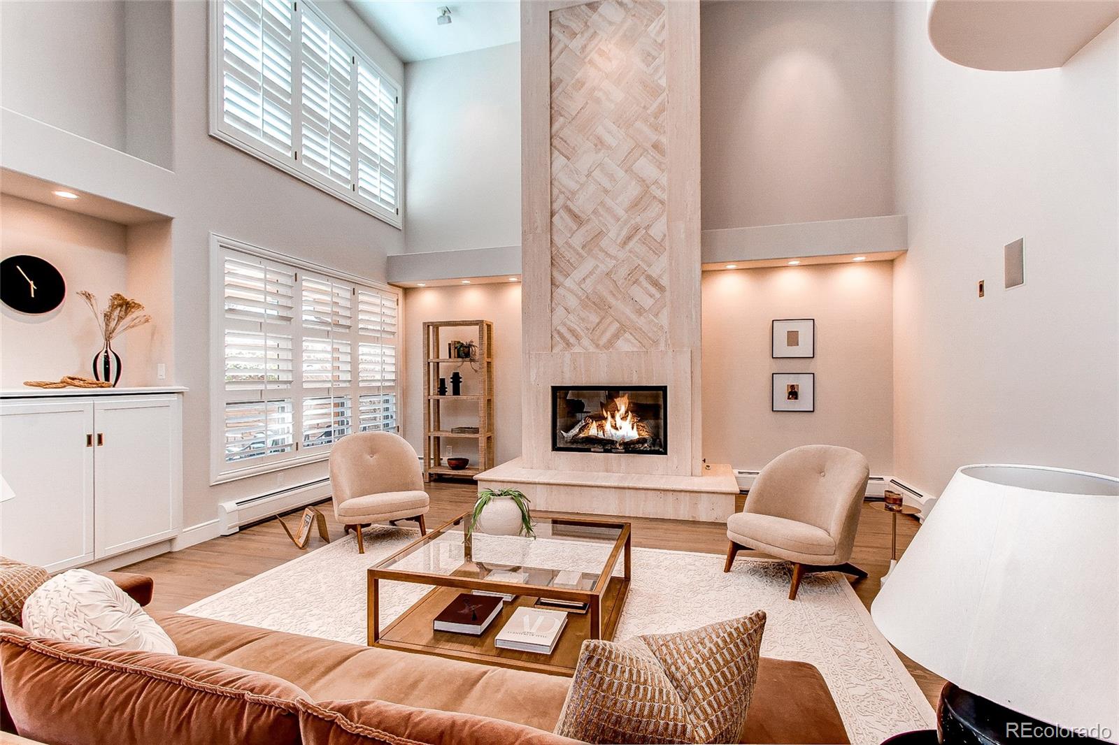 400 S Steele Street Unit: 16