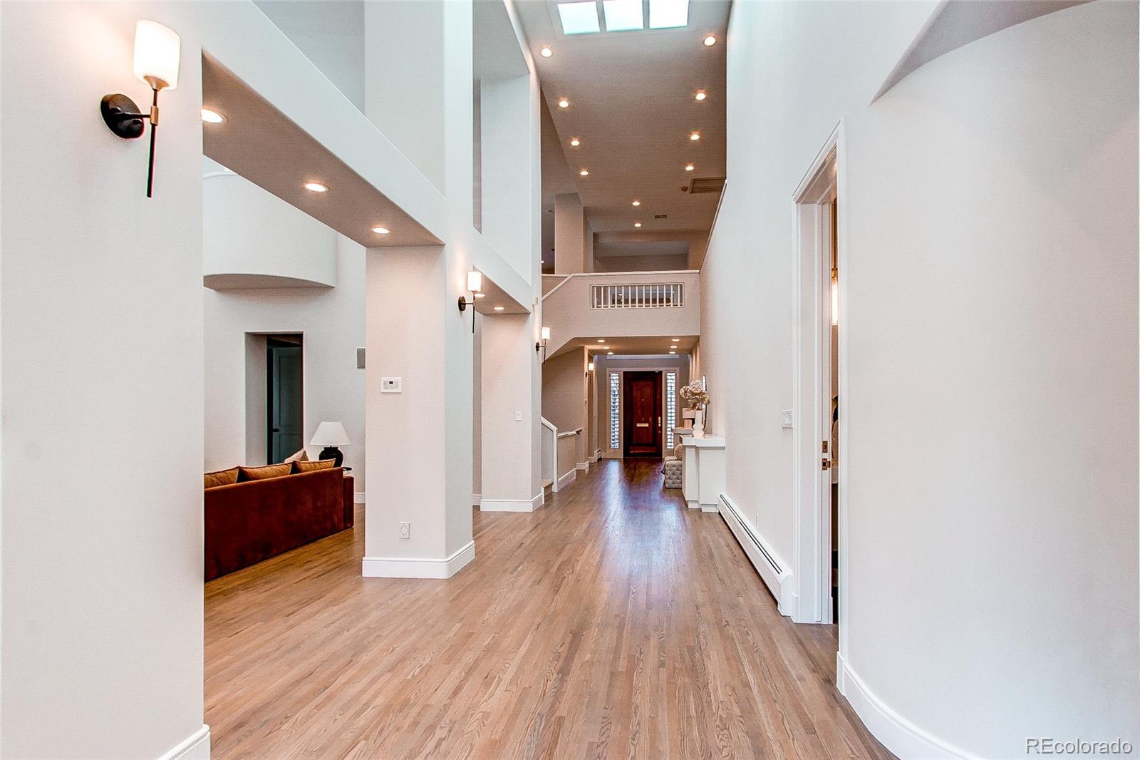 400 S Steele Street Unit: 16